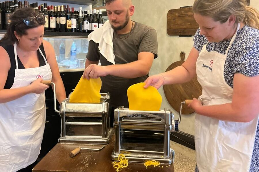 Rome: Traditional Cooking Class in the Jewish Ghetto - The Jewish Ghetto adds meaning to the meal