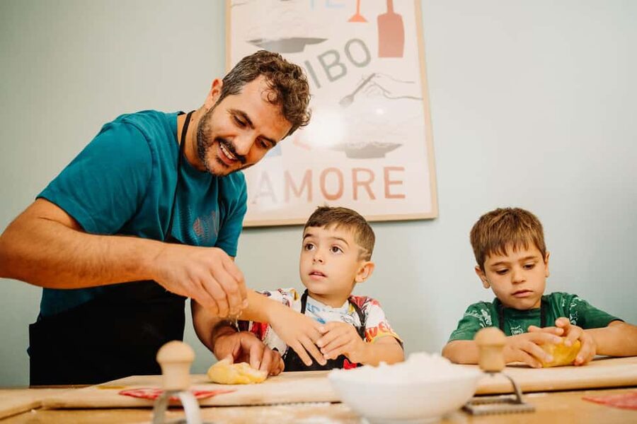 Rome: Traditional Pasta Making Class with Wine & Gelato - Making fettuccine and ravioli from scratch