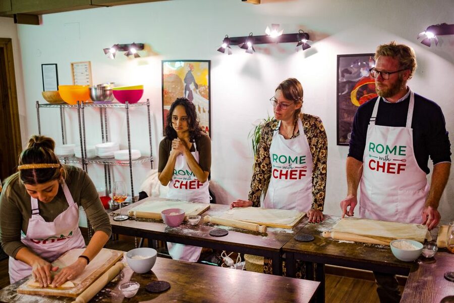 Rome: Traditional Pasta, Spritz & Tiramisu Cooking Class - Who should book this class
