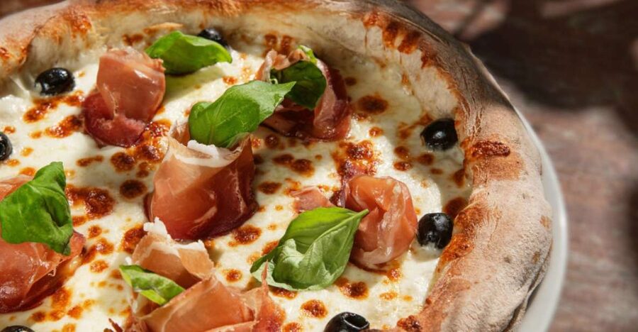 Rome: Traditional Pizza Cooking Class near Piazza Navona - Who should book this Rome pizza class?