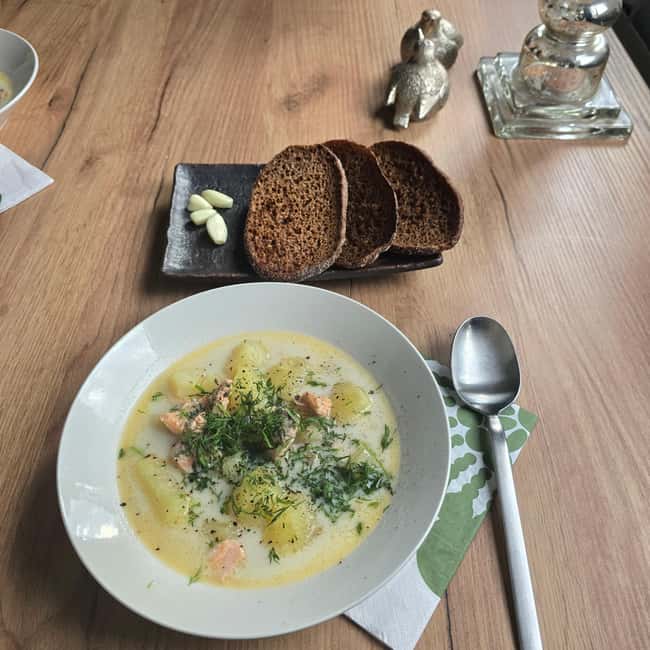 Rovaniemi: Salmon Cooking Class and Dinner with the Local - Booking, cancellation, and group details