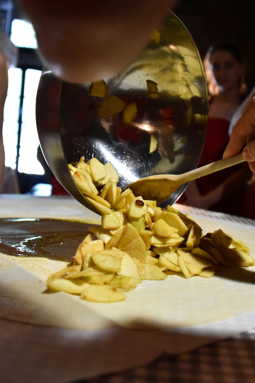 Salzburg: Dinner Cooking Class and Music - Rolling apple strudel from scratch
