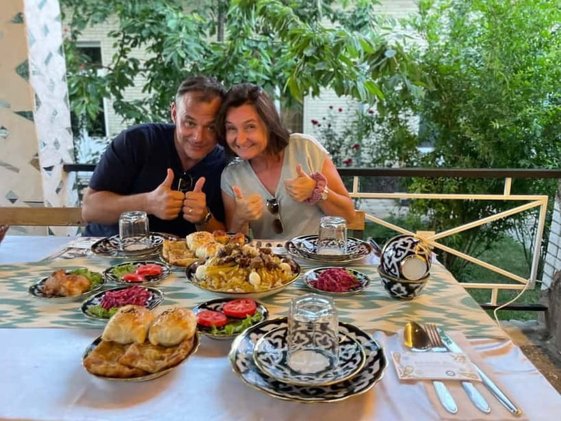 Samarkand: Uzbek Cooking Class in a Village Home - Arriving at the family home