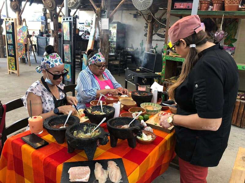 San José del Cabo:Cooking Class +Margaritas & Mezcal tasting - A Mexican cooking class with a social Cabo feel