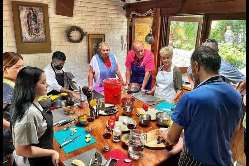 San Miguel de Allende: Mexican Cooking Class | Mole & Salsas - The mole is the main event