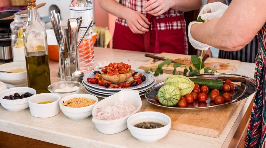 Santorini: Cooking Class and Easy Hike - Why this half-day outing feels different from Santorini’s usual circuit