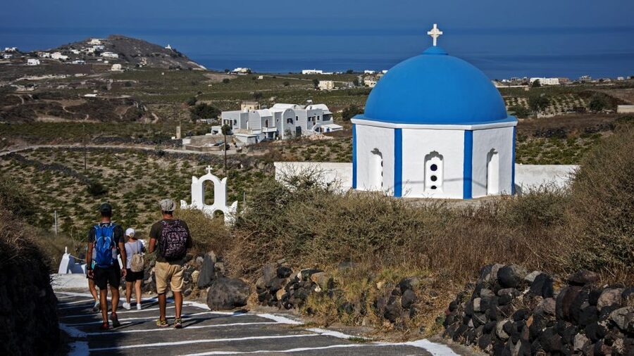 Santorini: Cooking Class and Easy Hike - One easy hour among vineyards and chapels