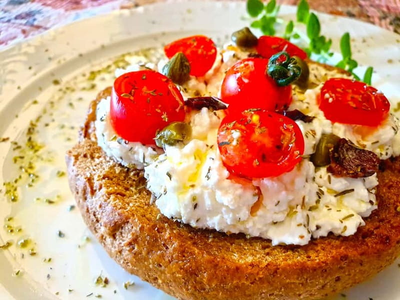 Santorini: Cooking Class with a Professional incl. Full Meal - A Greek welcome at Miss Anna’s home