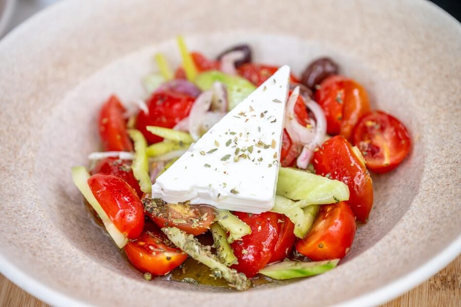 Santorini: Cooking Class with Lunch and Wine Tasting - Who should book this experience?