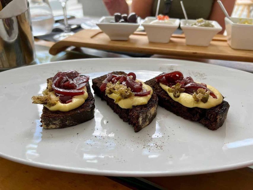 Santorini: Private Cooking Class and Wine Tasting Tour - Eight tastings, with a clear local identity