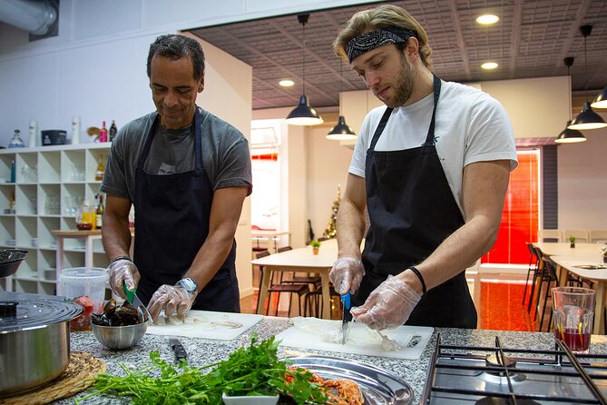 Seafood paella cooking class, tapas and visit to Ruzafa market. - What makes this class worth your morning