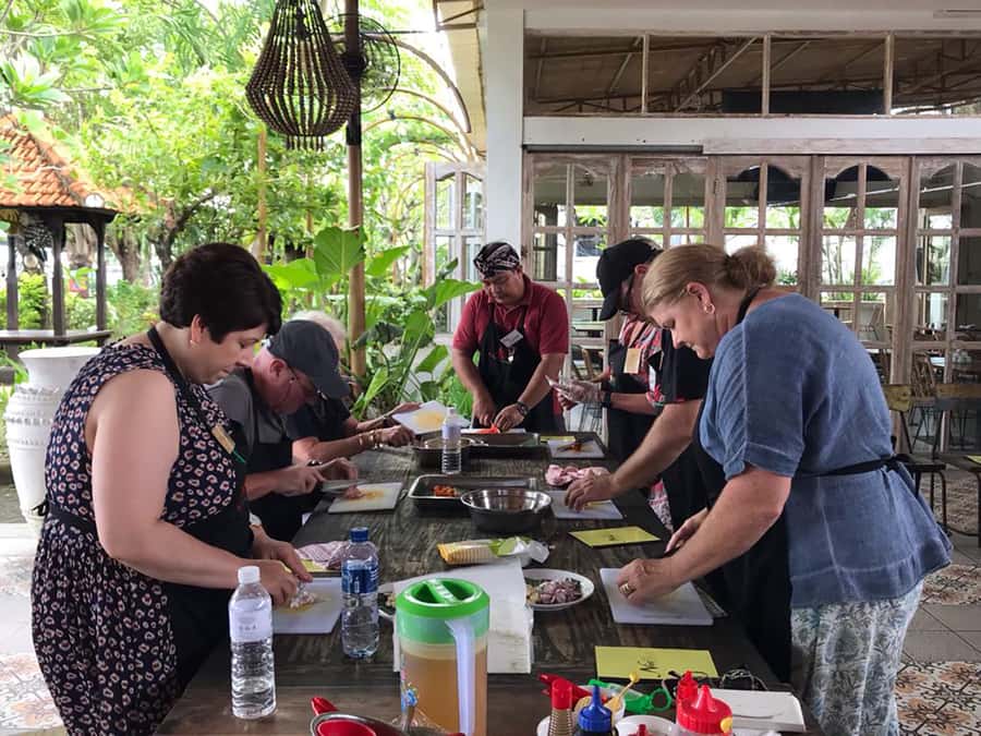 Seminyak: Balinese Cooking Class & Market Tour - What the chef explains about Balinese ingredients