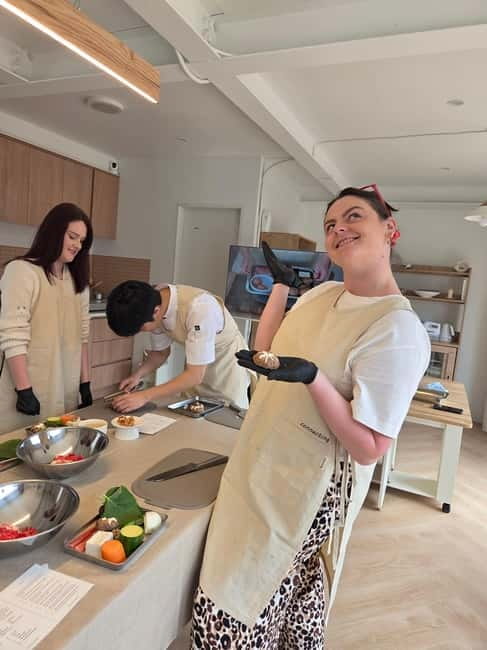 Seoul: Cooking Class and Tour with Michelin-Trained Chef - Learning to Make Korean Jeon