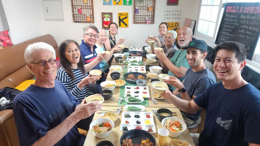 Seoul: Korean Cooking Class at a Local Home and Market Tour - The hosts make or break a home cooking class