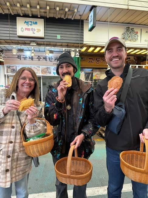 Seoul: Korean Cooking Class with Local Grocery Shopping - What the 150-minute schedule feels like