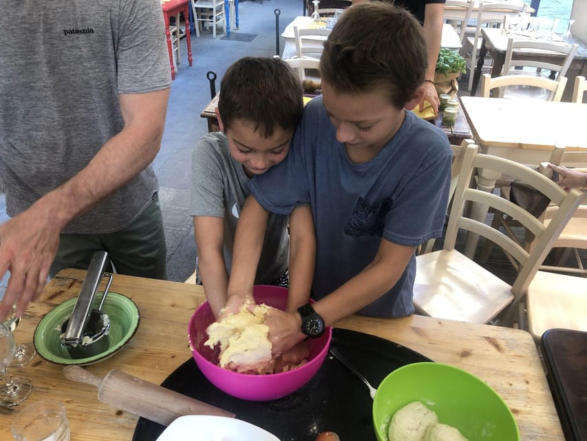 Sestri Levante: Pesto & Cooking Classes, Wine Tasting - The five-wine tasting and food pairing
