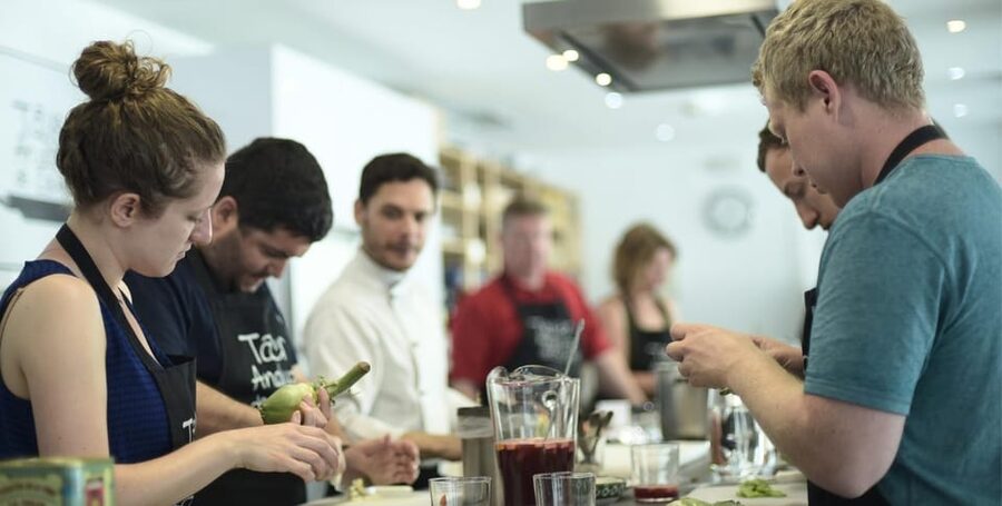 Seville: Spanish Cooking Class with Dinner - Preparing tapas with a local flavor