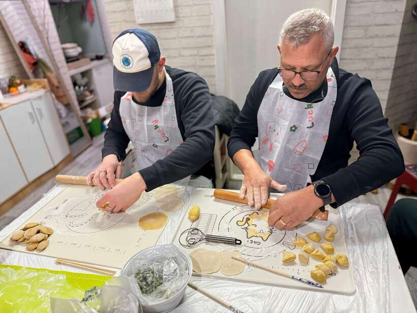 Shanghai-Cooking Dumpling & Meal in Local Family-w/Vegan - Why the small group changes the experience