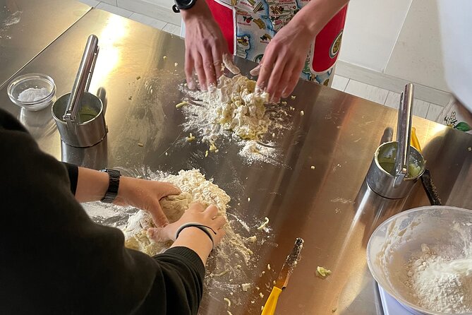 Shared Cooking Class with Fresh Garden Ingredients in Sorrento - Why the small group matters
