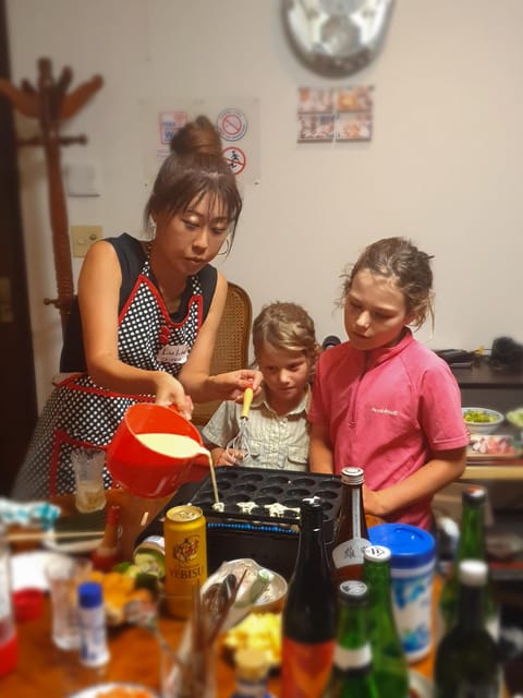 Shinjuku Tokyo: Authentic Japanese Home-Style Culinary Class - Why the cultural explanations add value