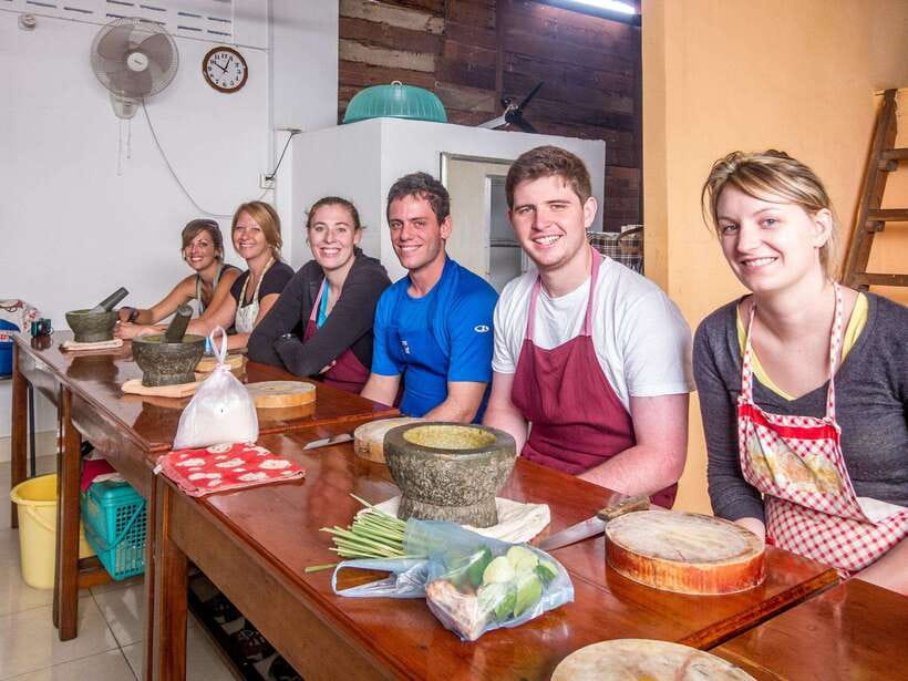 Siem Reap: Morning Cooking Class & Market Tour - Seeing vegetable and mushroom farming outside Siem Reap