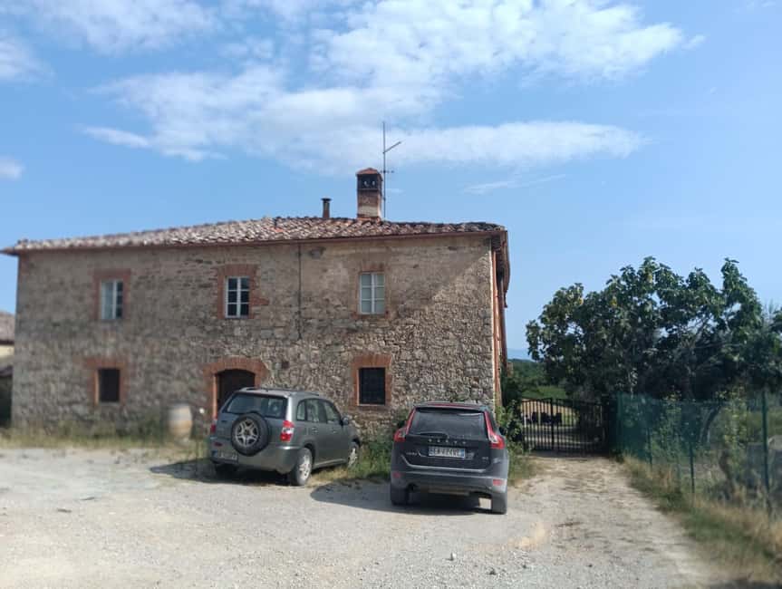 Siena: Small-group Cooking Class in a Chianti Farm - Eating bruschetta, pasta, and tiramisu