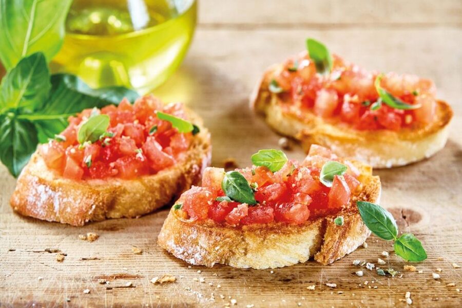 Siena: Small Group Cooking Class in Chianti Farmhouse - Should you book the Chianti farmhouse class?