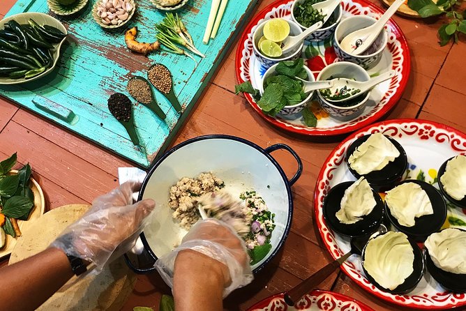 Silom Thai Cooking Experience with Market Visit - Cooking five Thai classics from scratch