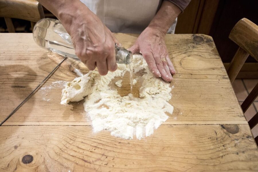 Siracusa: Pasta & Tiramisu Cooking Class at a Local's Home - Pasta making is the practical heart of the class