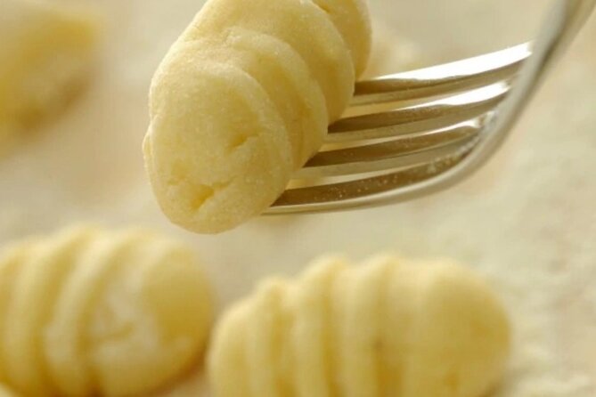 Small-Group Cooking Class in Positano: Gnocchi, Tiramisù & Drinks - Is $181.48 a fair price?