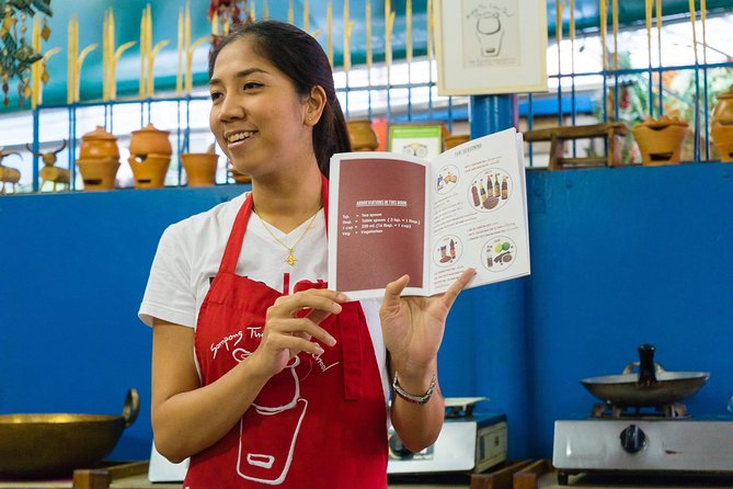 Sompong Thai Cooking School: Hands-On Culinary Experience - What the Fresh Market Adds to the Morning