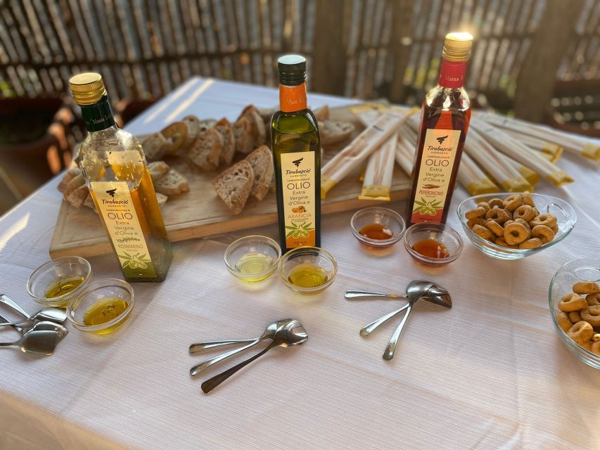 Sorrento: Pizza Making Class at Tirabusciò Cooking School - Starting with mozzarella, focaccia, oils, and wine