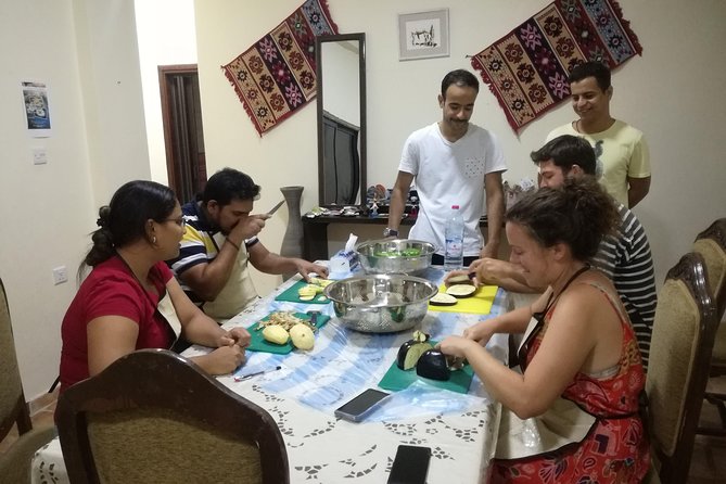 Suhaila (connecting through cooking) - Cooking a simple Jordanian menu
