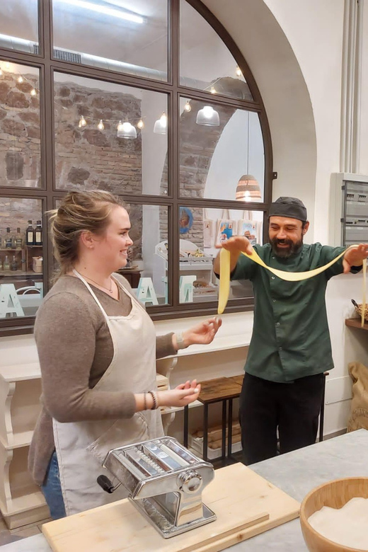 Super Fun Pasta and Gelato Cooking Class by the Vatican - The teaching style and the social atmosphere
