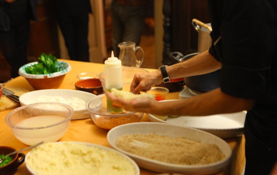 Syracuse: Sicilian Street Food Hands-On Cooking Class - Why arancini and cannoli make a good Sicilian lesson