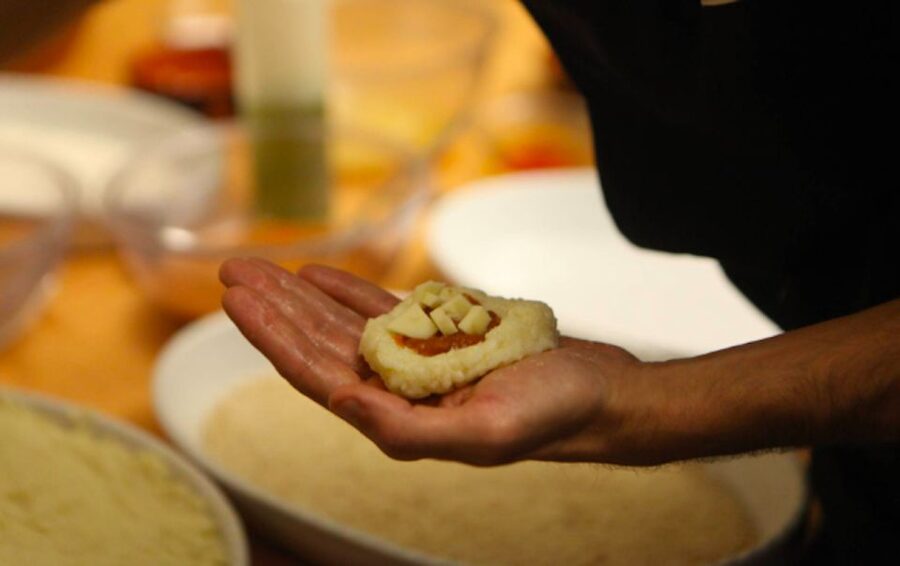 Syracuse: Sicilian Street Food Hands-On Cooking Class - Timing, group size, and seasonal closures