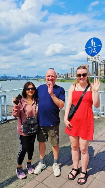 Taipei: Cooking Class & Market Adventure Historic Dadaocheng - Cooking from scratch with Alex