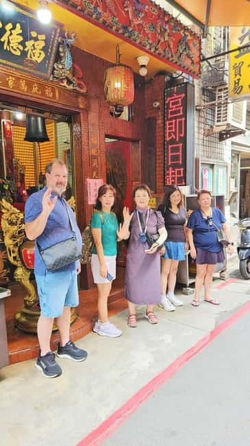 Taipei: Cooking Class & Market Adventure Historic Dadaocheng - Picking the right weekday menu