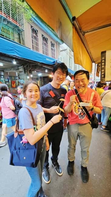 Taipei: Cooking Class & Market Adventure Historic Dadaocheng - Seeing Dadaocheng before cooking