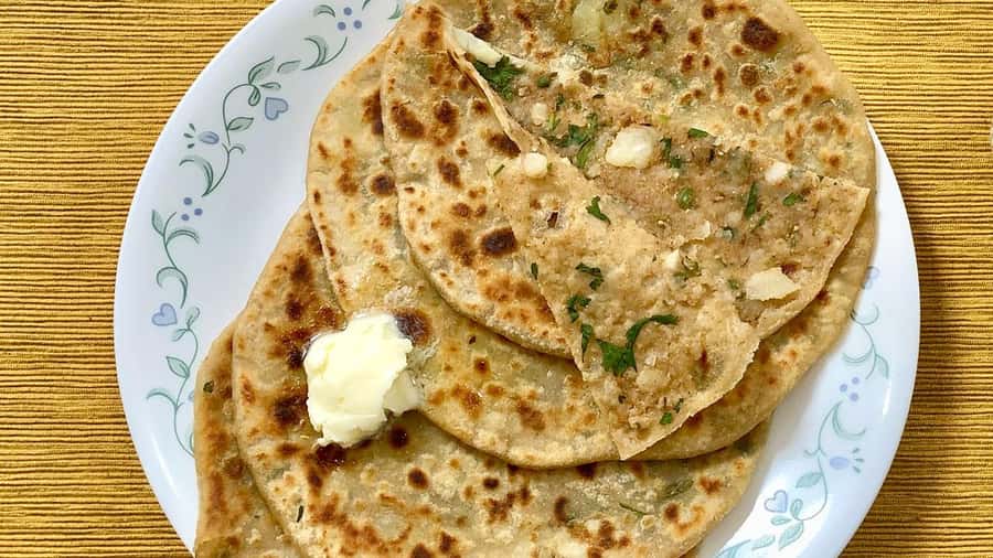 Talk & Enjoy with Delhi locals at their home while Cooking - At a glance