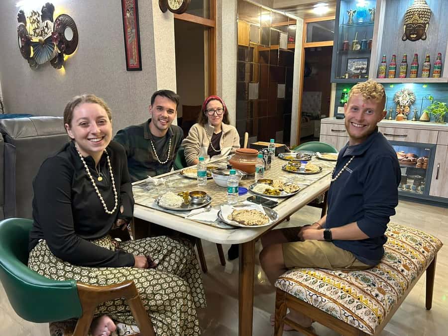 Talk & Enjoy with Delhi locals at their home while Cooking - Practical tips before you book