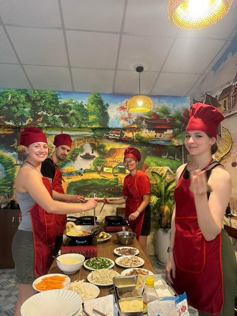 Tam Coc Cooking Class with Unique Experience - Group size, comfort, and the power-cut lesson