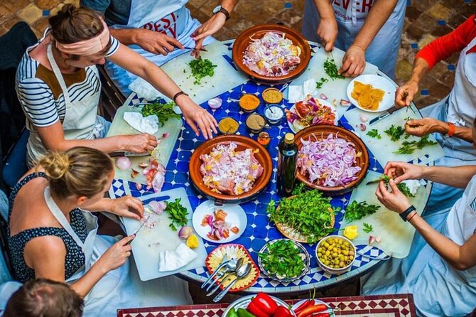 Tangier Private Cooking Class With a Local Family - The medina market and choosing ingredients