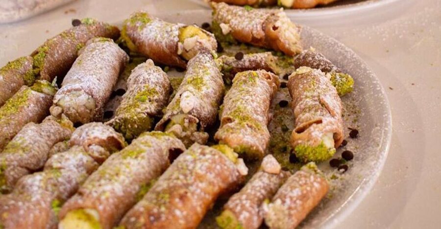 Taormina: Cannolo Cooking Class with Completion Certificate - Finding the class beside Porta Messina