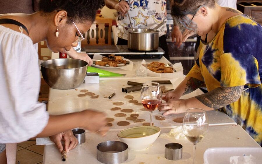 Taormina: Cannolo Cooking Class with Completion Certificate - Who will enjoy this class most?