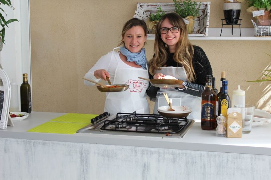 Taormina: Sicilian Cooking Class & Market Tour - Timing, price, and practical planning