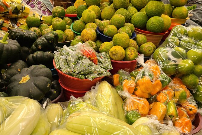 Taste of the Yucatan: Merida Cooking Class and Market Visit - Mercado Lucas de Gálvez: the best part for curious eaters