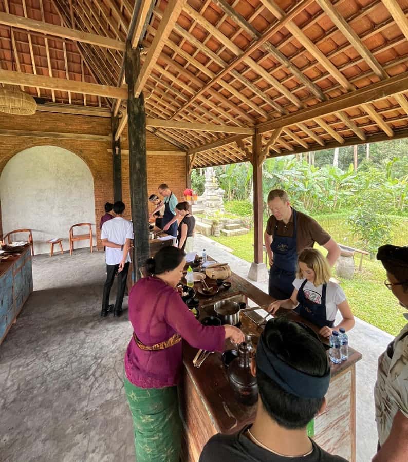 The Authentic Balinese Cooking Experience - Eating your own food beside the rice fields