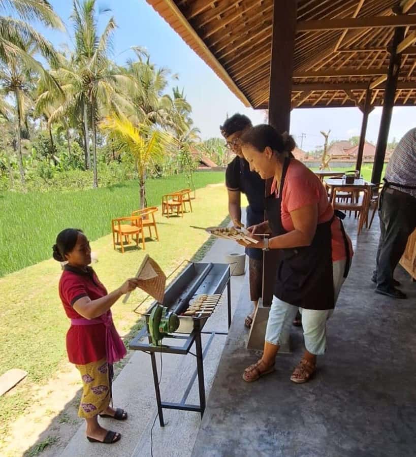 The Authentic Balinese Cooking Experience - A short walk through ordinary Bali