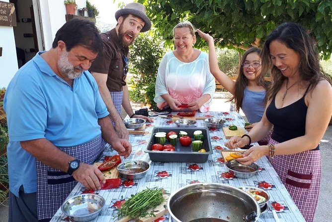 The Real Cretan Cooking Experience - What makes this Cretan evening special